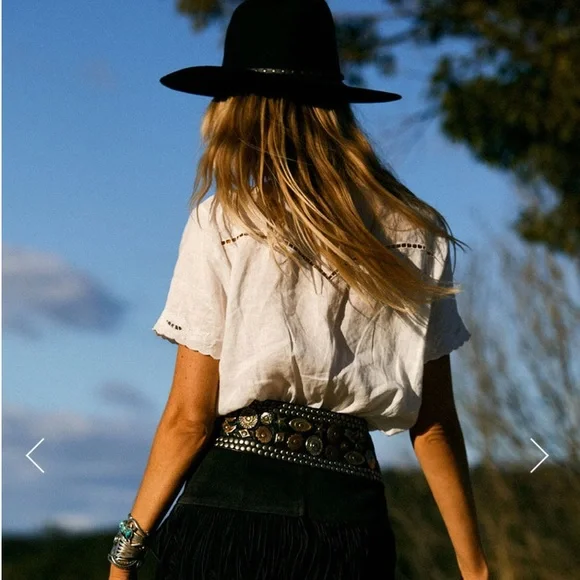 Chasing Unicorns✨ Not Alone Anymore Linen Cutwork Blouse sz M - Picture 5 of 17